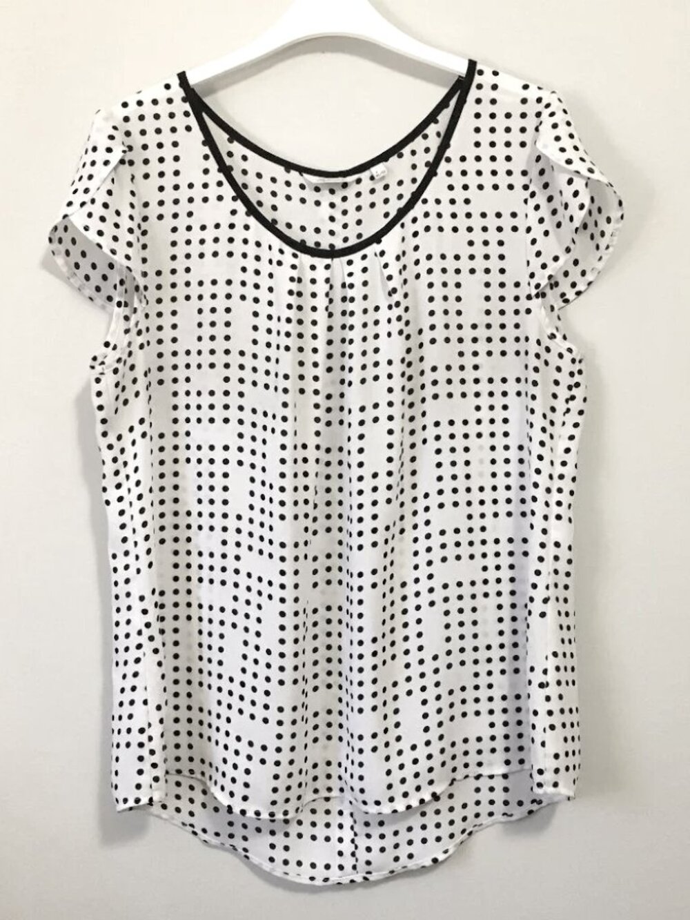 Reitmans B&W Polka Dot Button Back Tulip Cap Sleeve Blouse XL Retro Chic